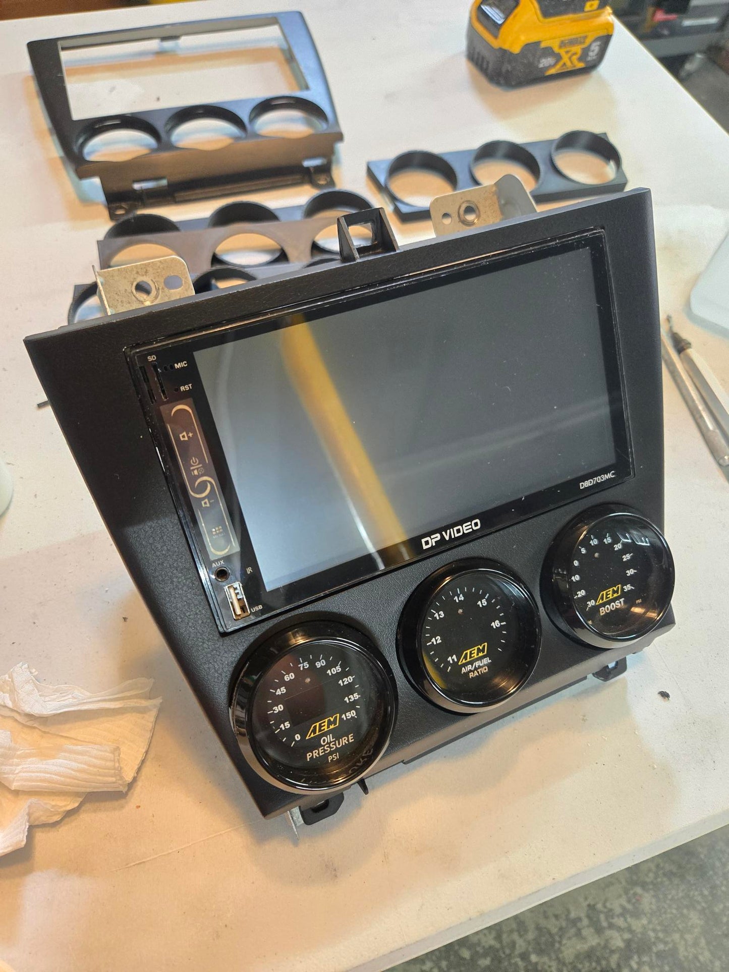 G2 Carbon S14 Triple DIN 52mm Radio Trim